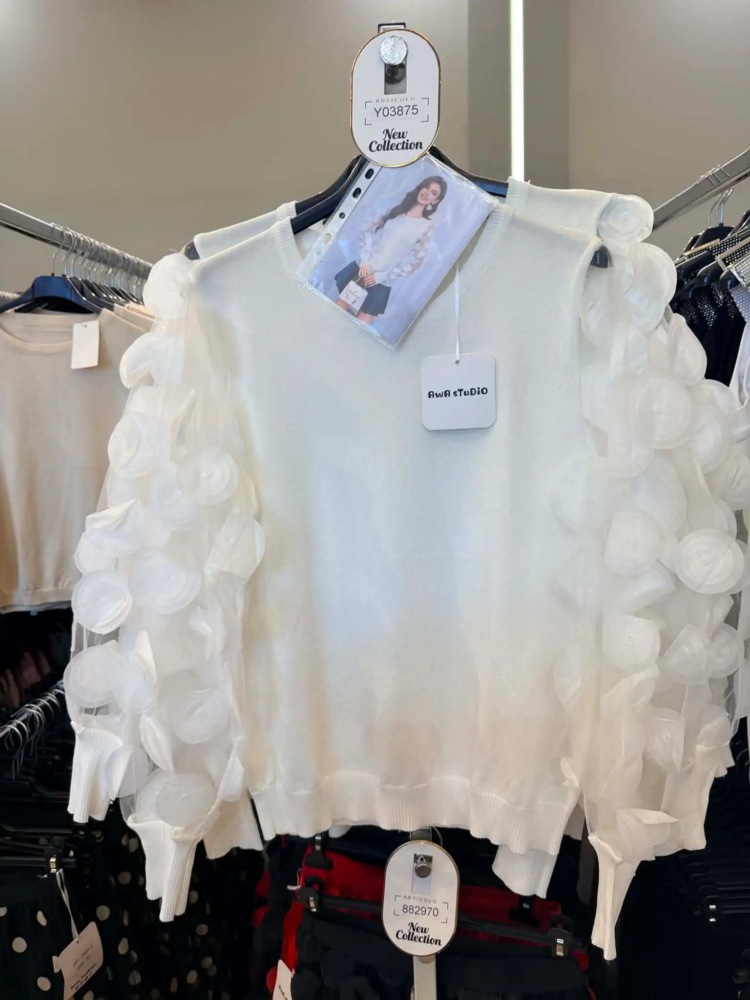 Pullover mit V‑Ausschnitt im Alpaka‑Look