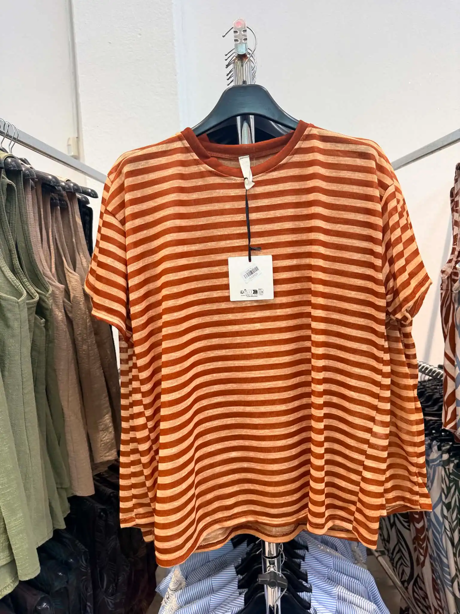 Gestreiftes Kurzarmshirt