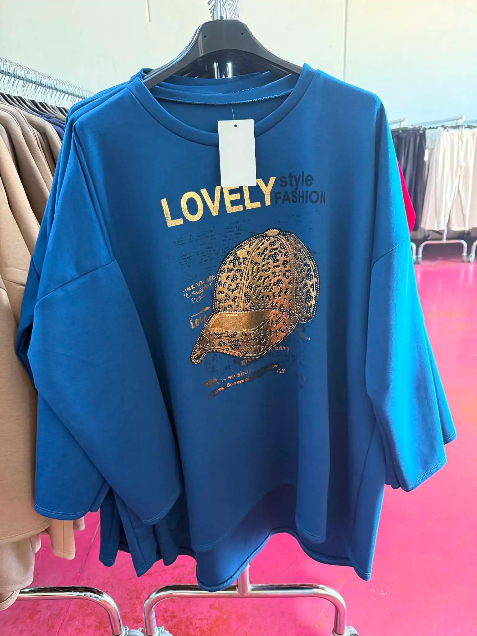 Sweatshirt
