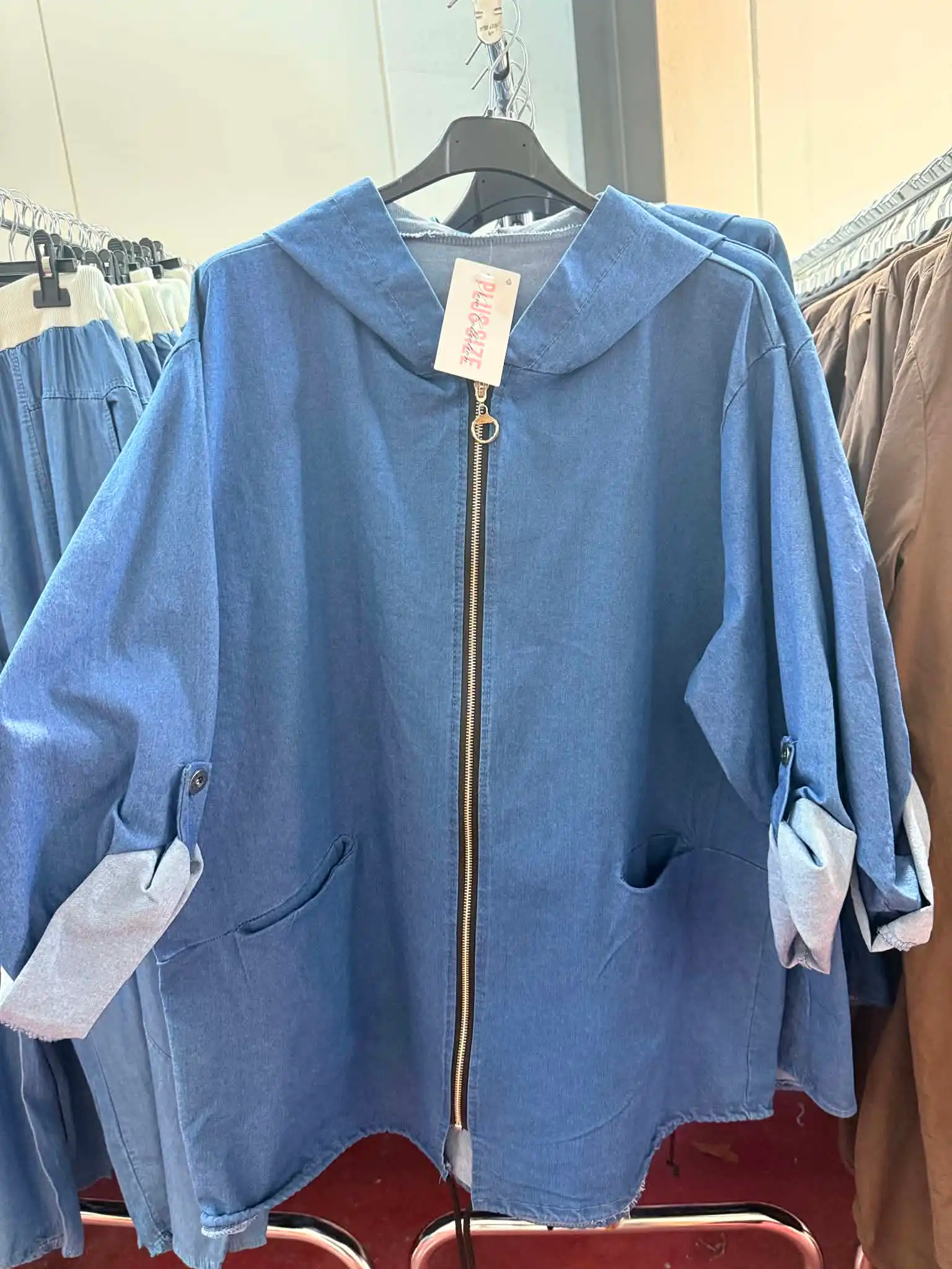 Jeansjacke mit Reißverschluss