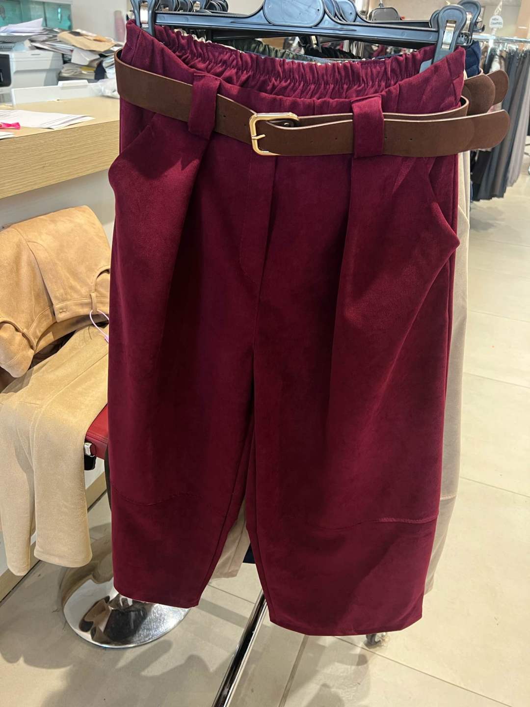 Ballonhose mit Falten