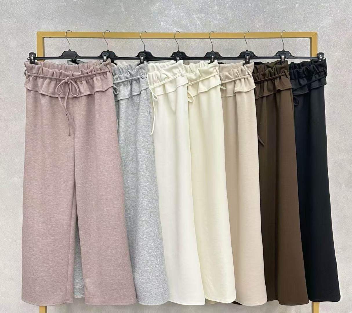Sweat-Set Regular — Sweatshirt & Weite Hose