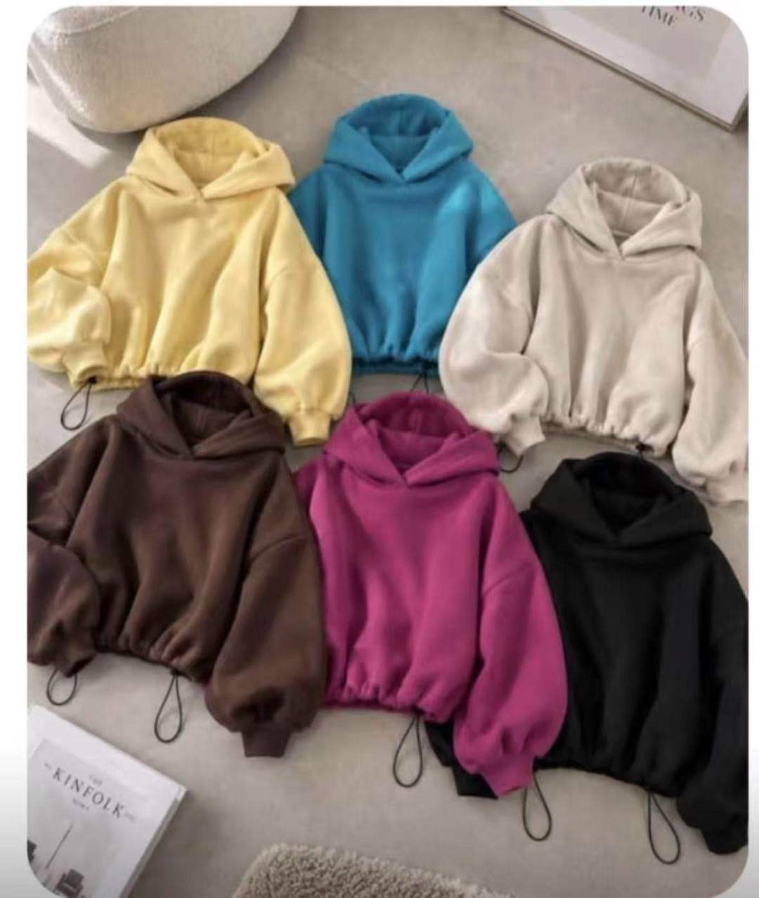 Oversize Cropped Hoodie mit Kapuze