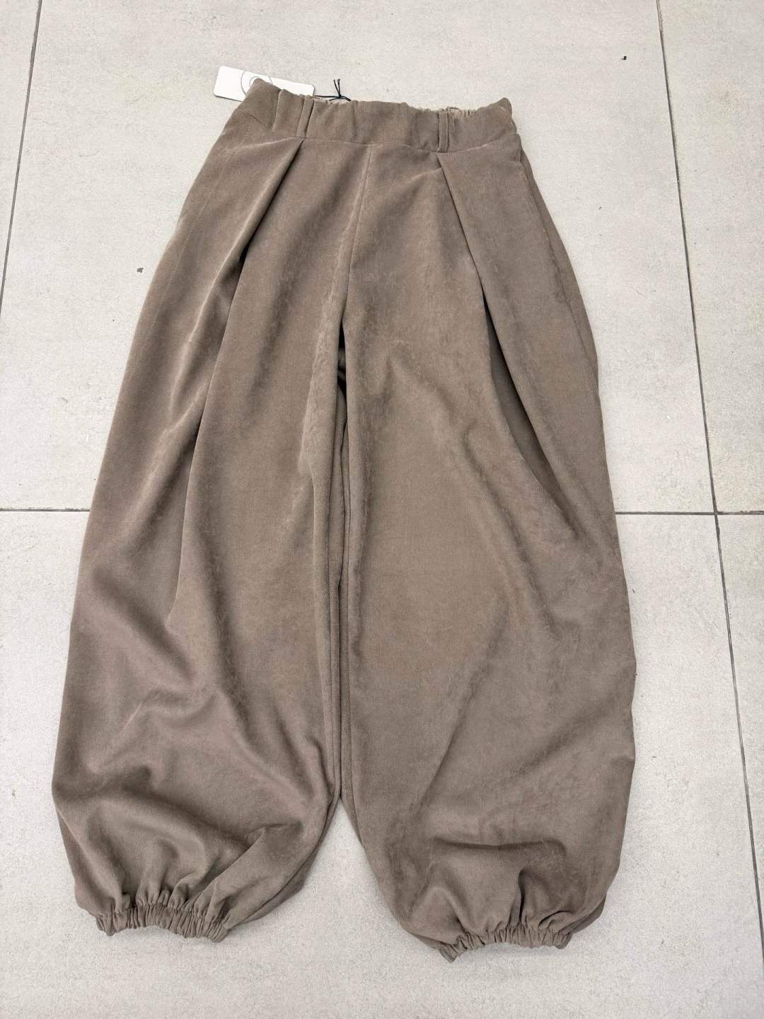 Locker geschnittene Balloon-Joggings