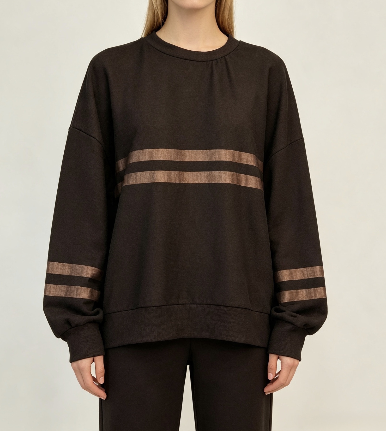 Lockeres Sweatshirt mit Streifen