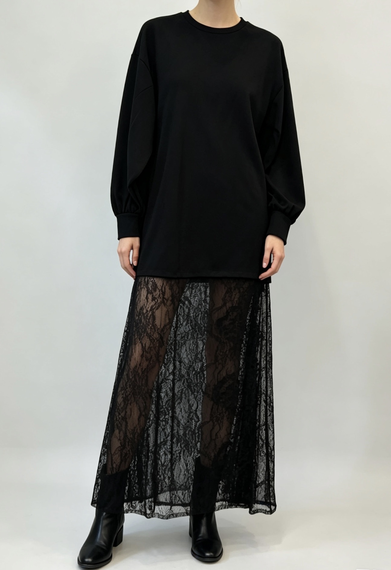 Lockeres Maxikleid mit Spitze