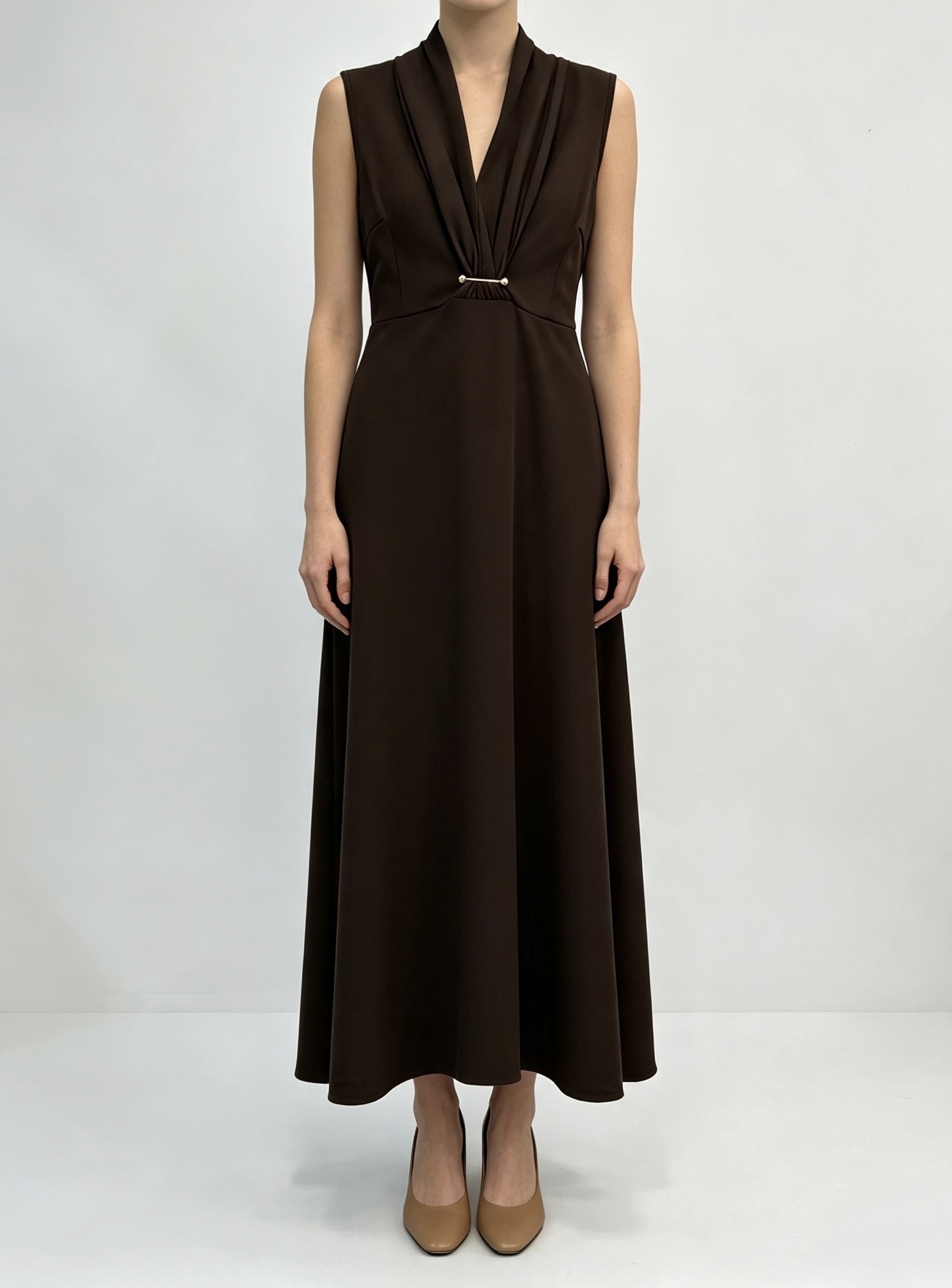 Figurbetontes Maxikleid mit V‑Ausschnitt