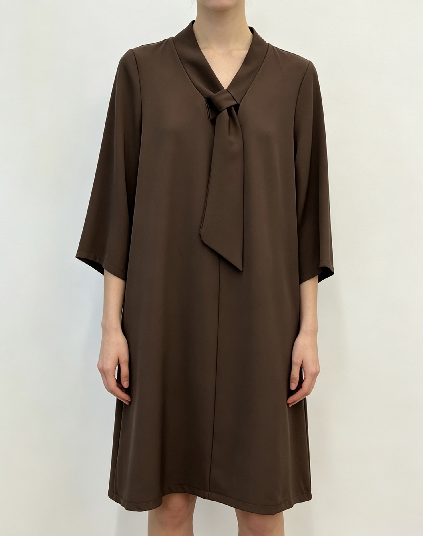 Trapez-Kleid mit Schleife