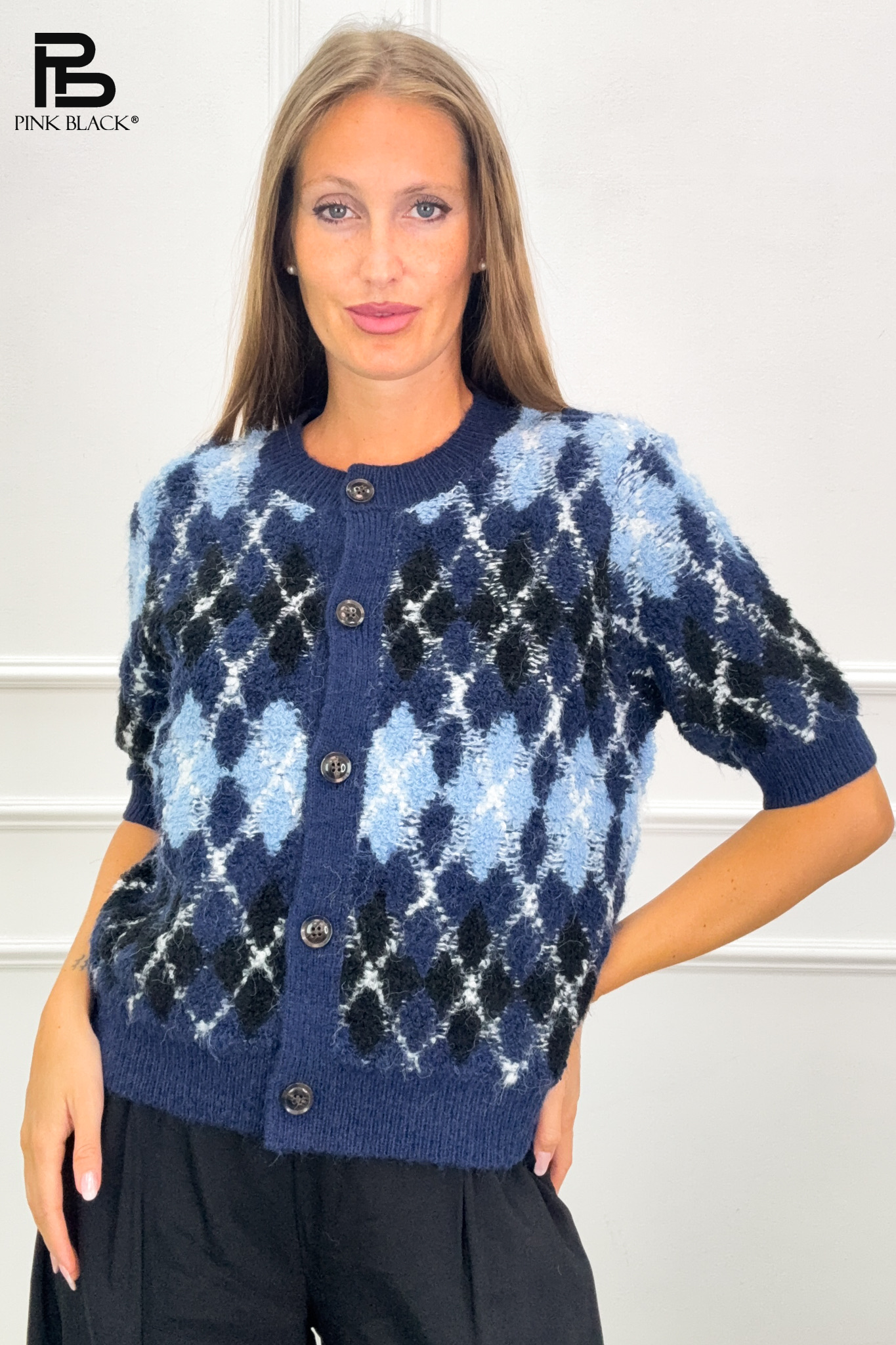 Strickjacke mit Rautenmuster