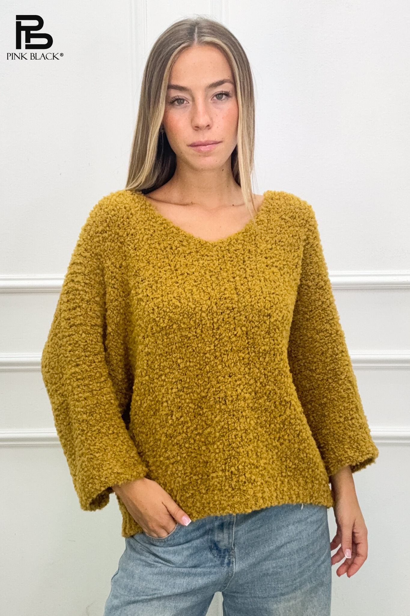 Lockerer Pullover mit V‑Ausschnitt