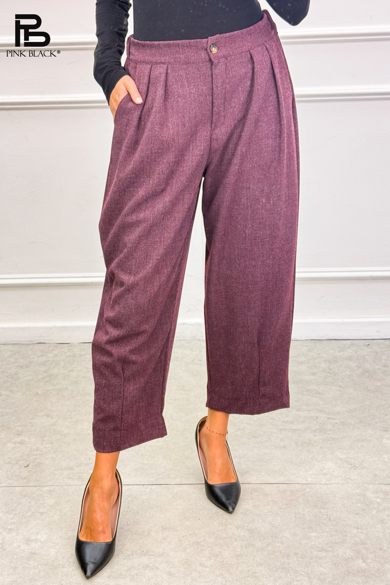Gerade Hose mit Falten