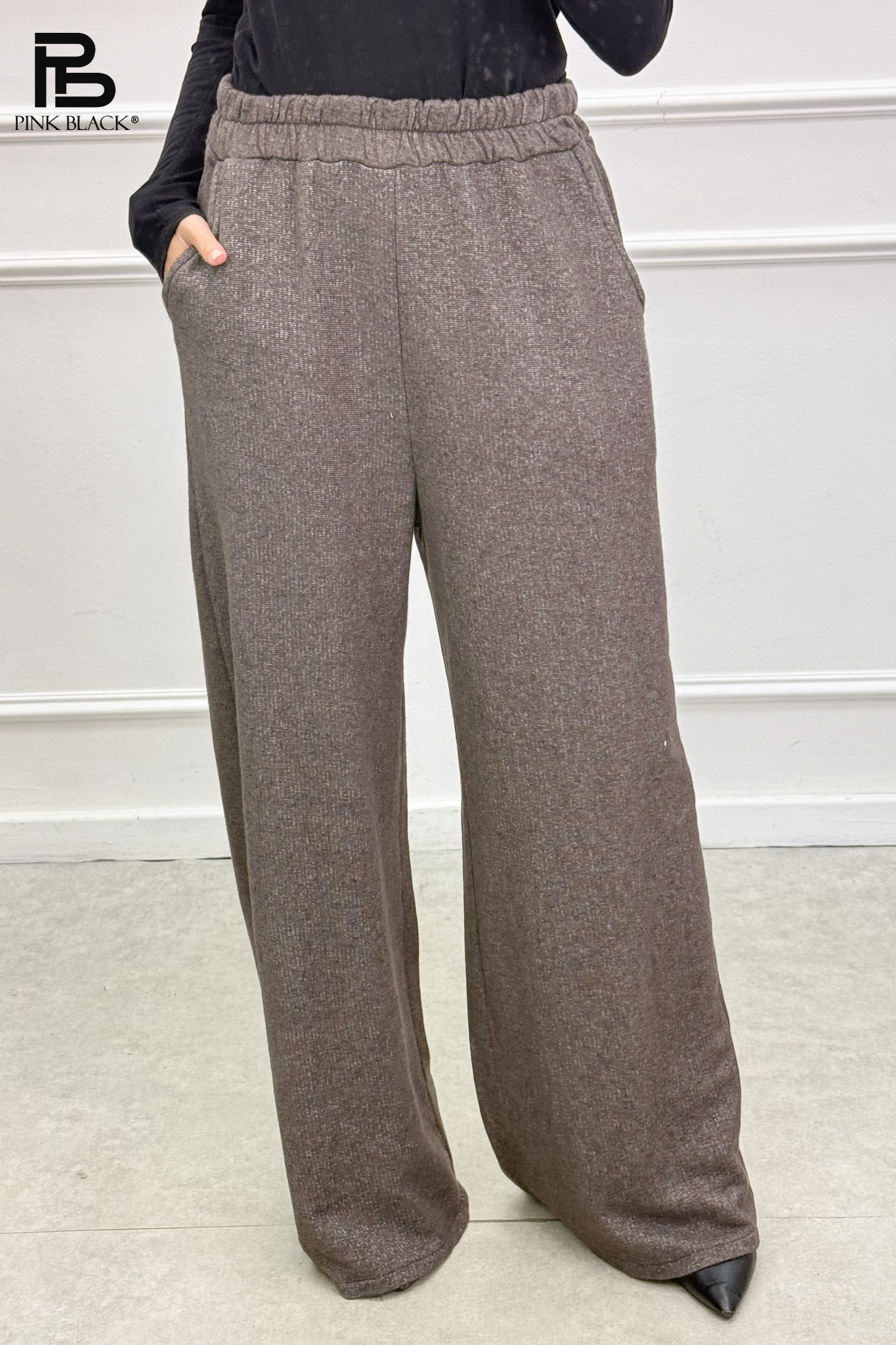 Weite Hose mit hoher Taille