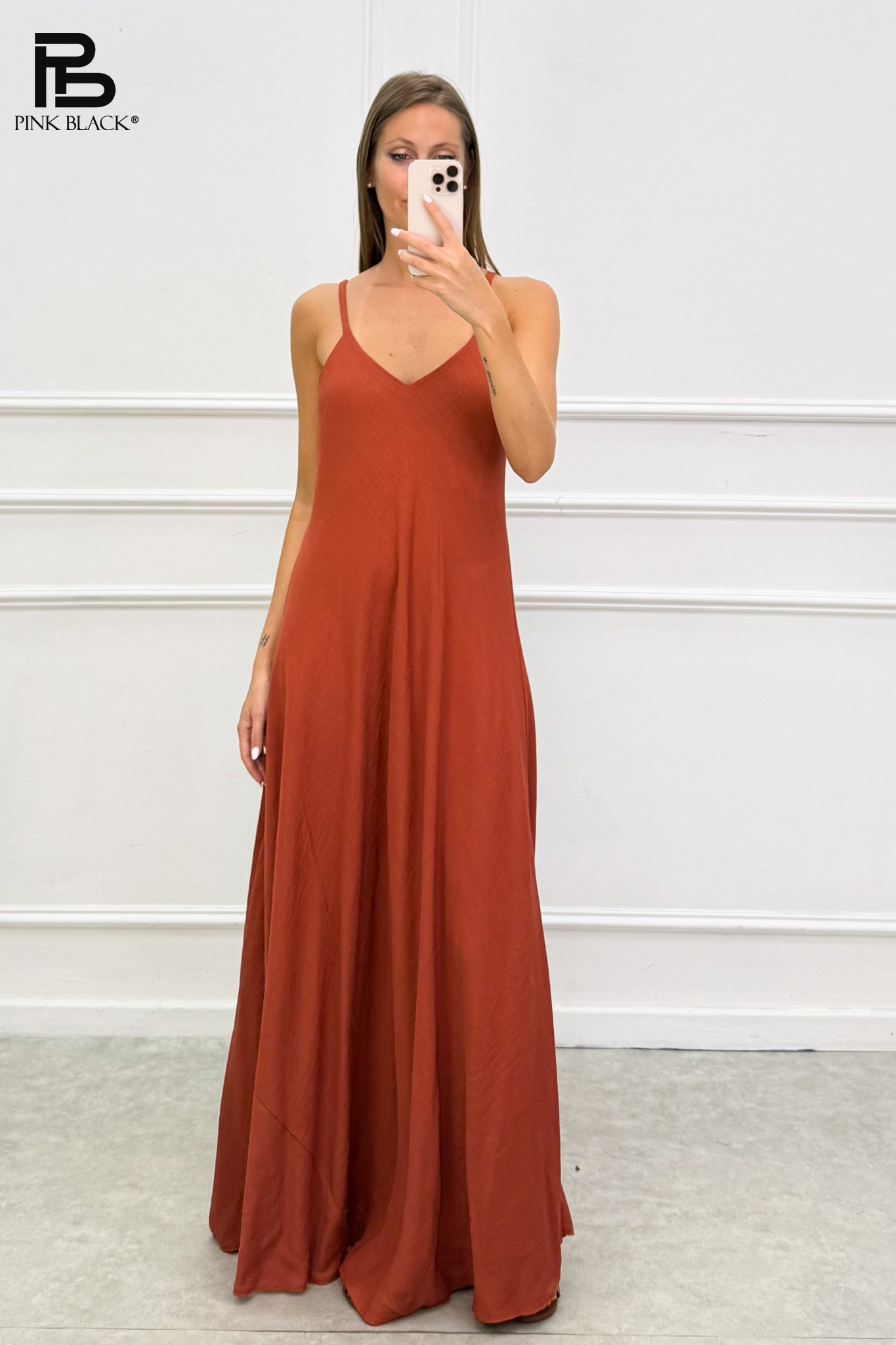 Lockeres Maxi‑Kleid mit V‑Ausschnitt