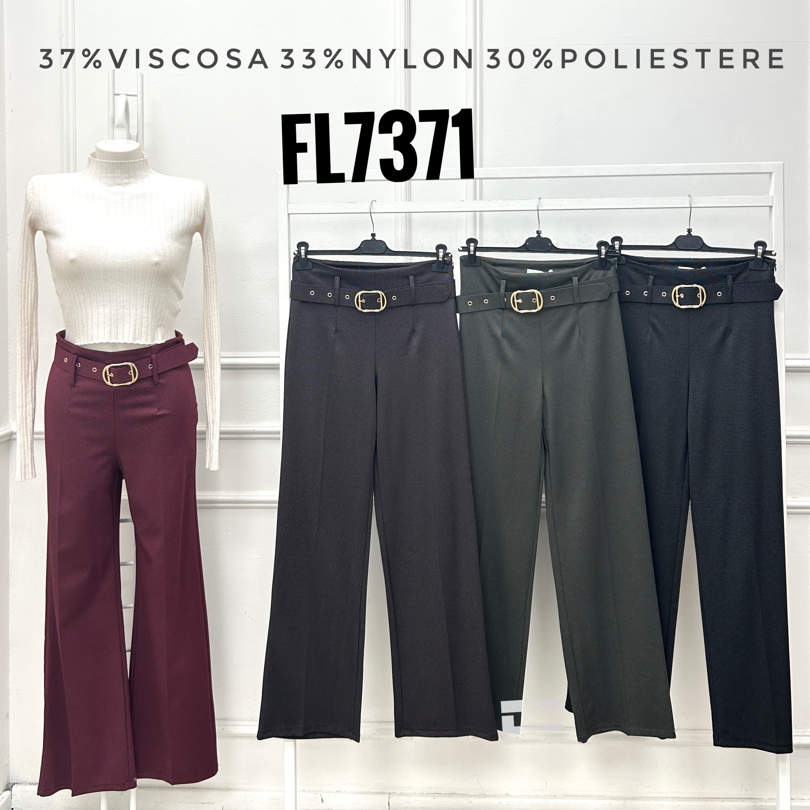Bootcut-Hose mit Gürtel
