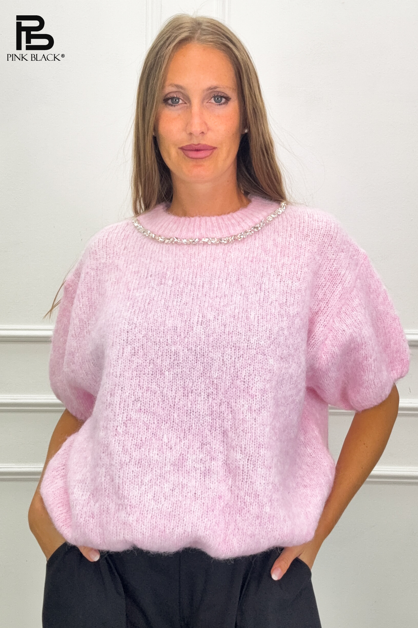 Flauschiger Pullover mit Puffärmeln