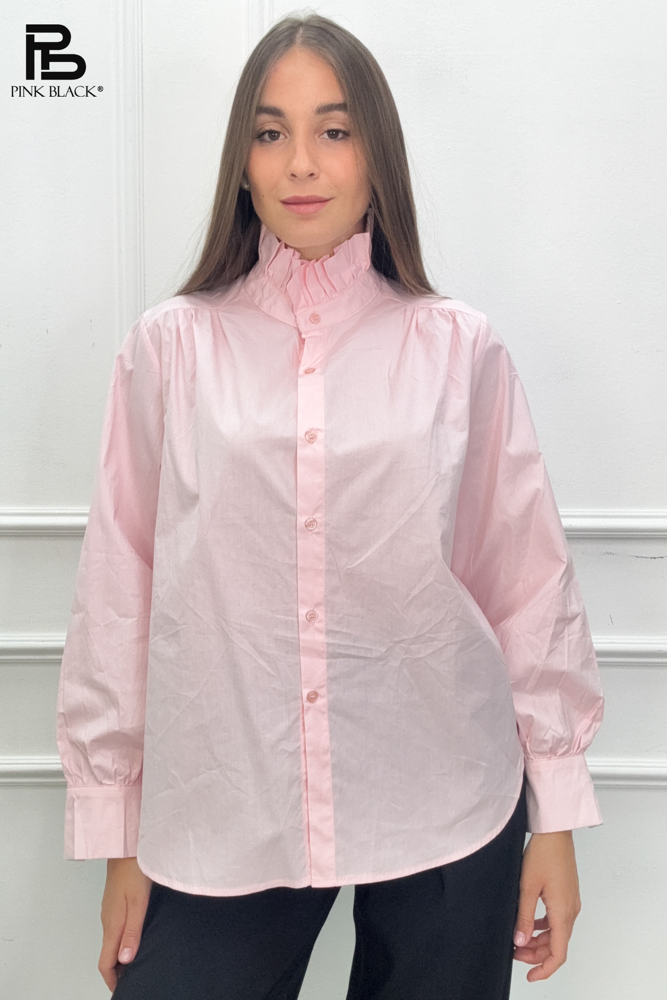 Locker geschnittene Bluse mit Rüsche