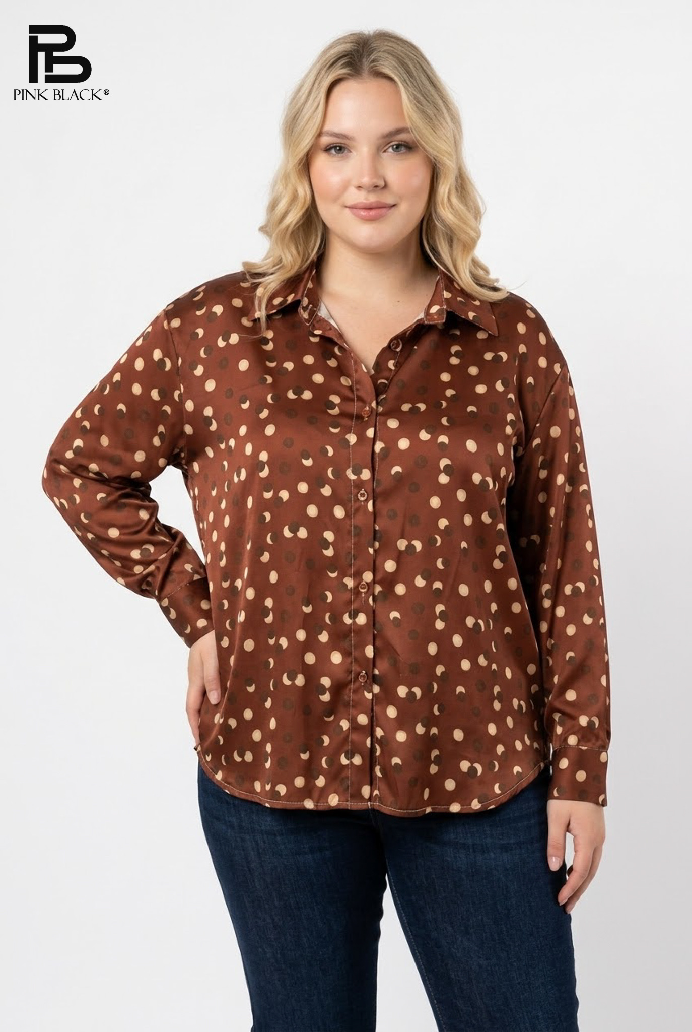 Locker sitzende Bluse mit Kragen