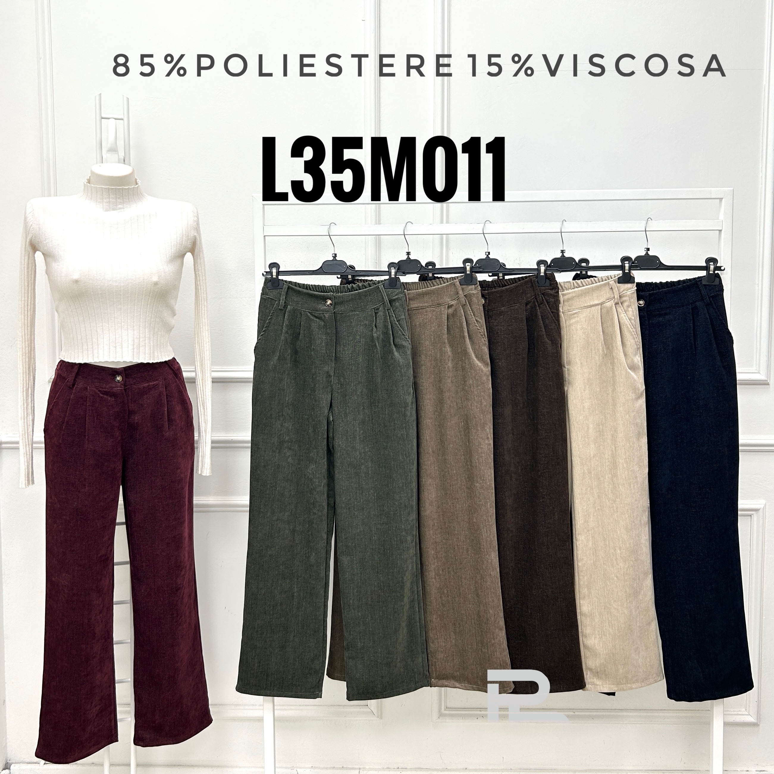Gerade Bundfaltenhose bis zum Knöchel