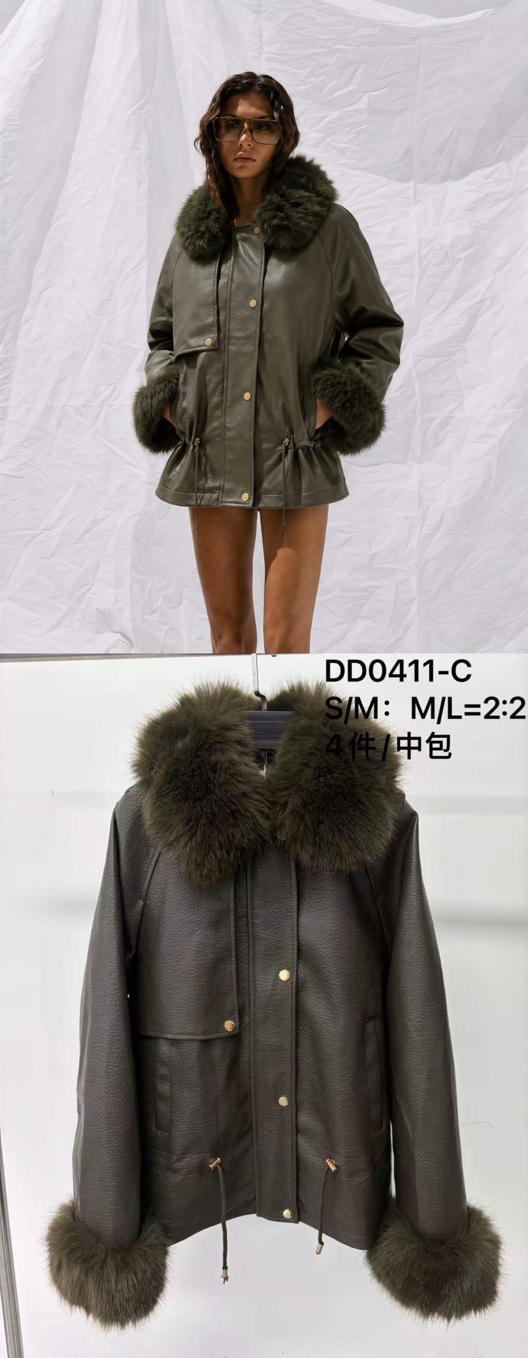 Lockerer Parka mit Kunstfell