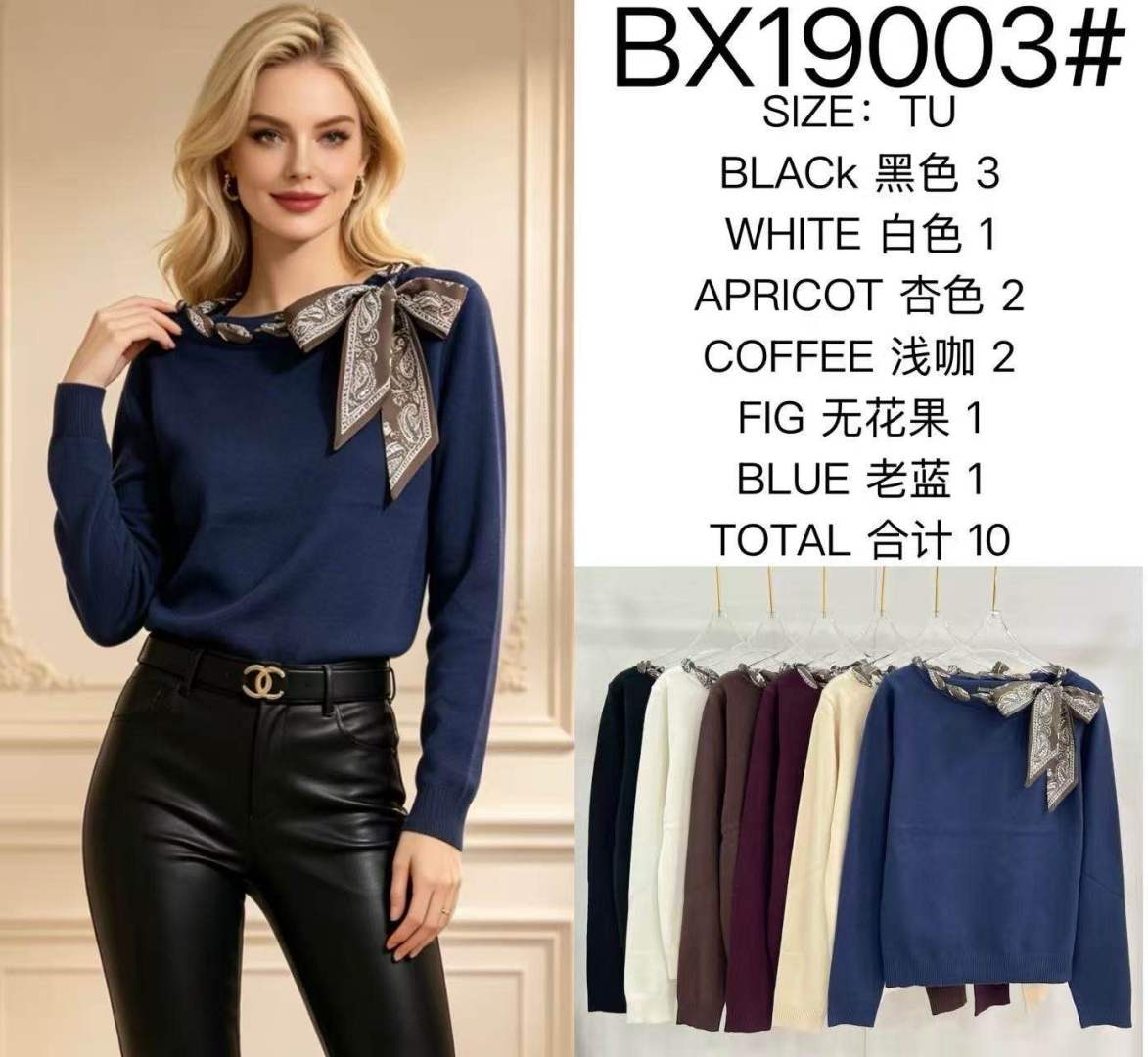 Pullover mit Schleife