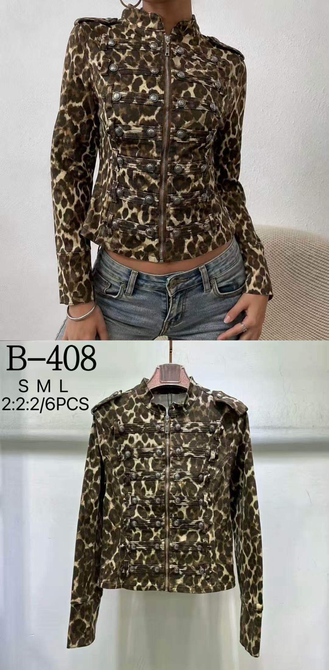 Figurbetonte Jacke mit Stehkragen