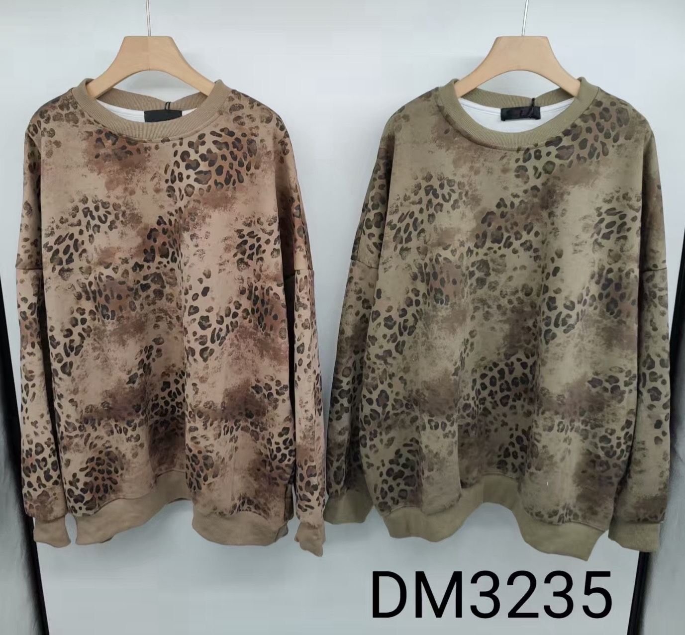 Lockerer Pullover mit langem Arm