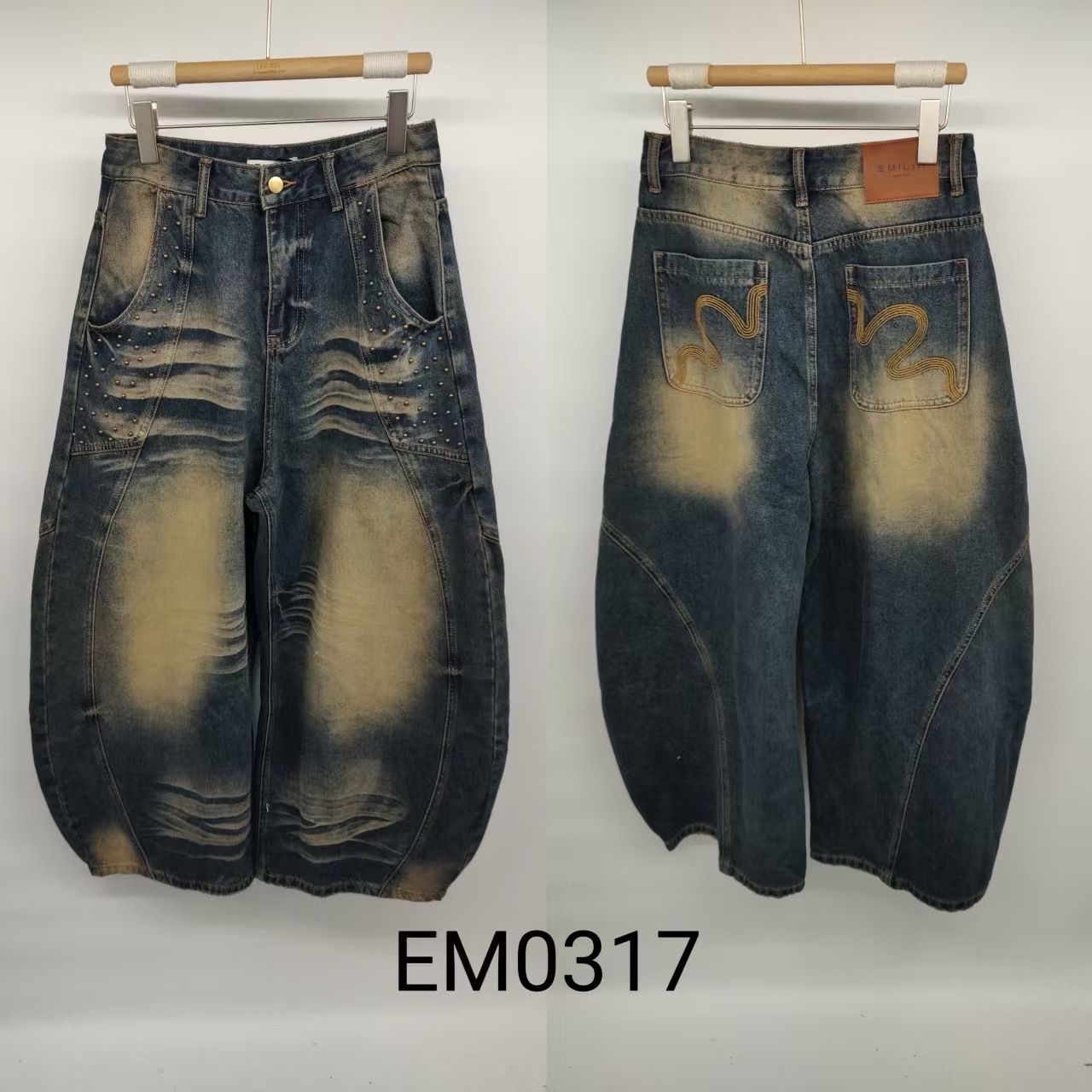Weite Balloon-Jeans mit Nieten