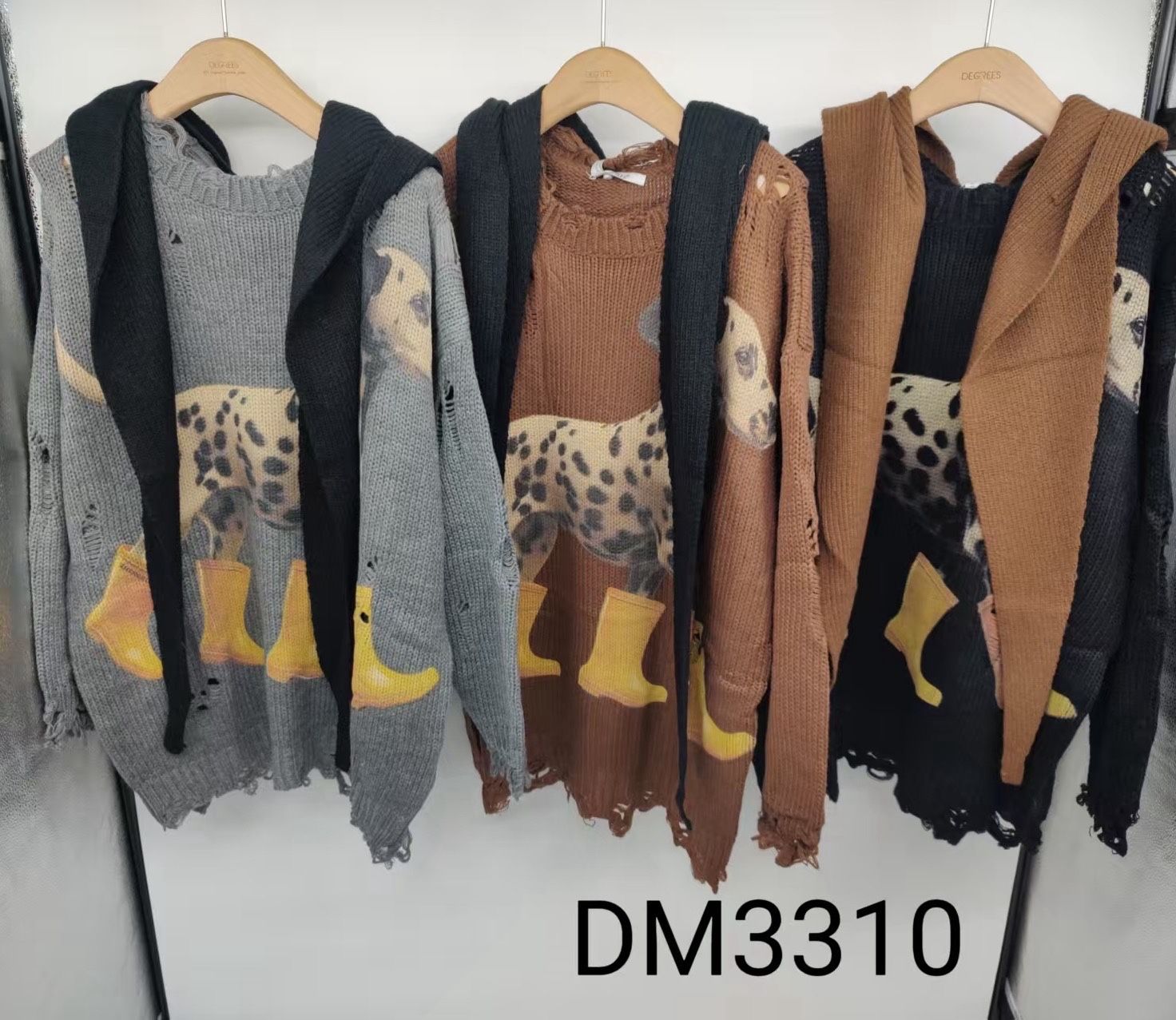Verlängerter Pullover mit Cut-outs