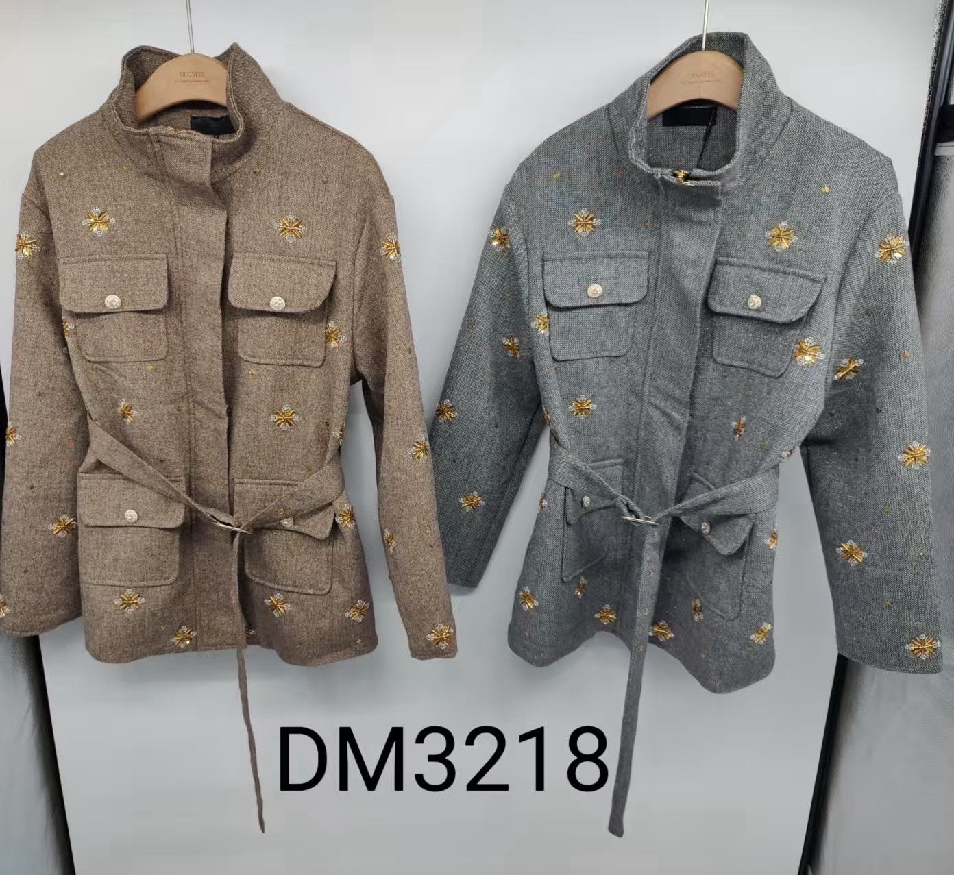 Verlängerter Blouson mit Stehkragen