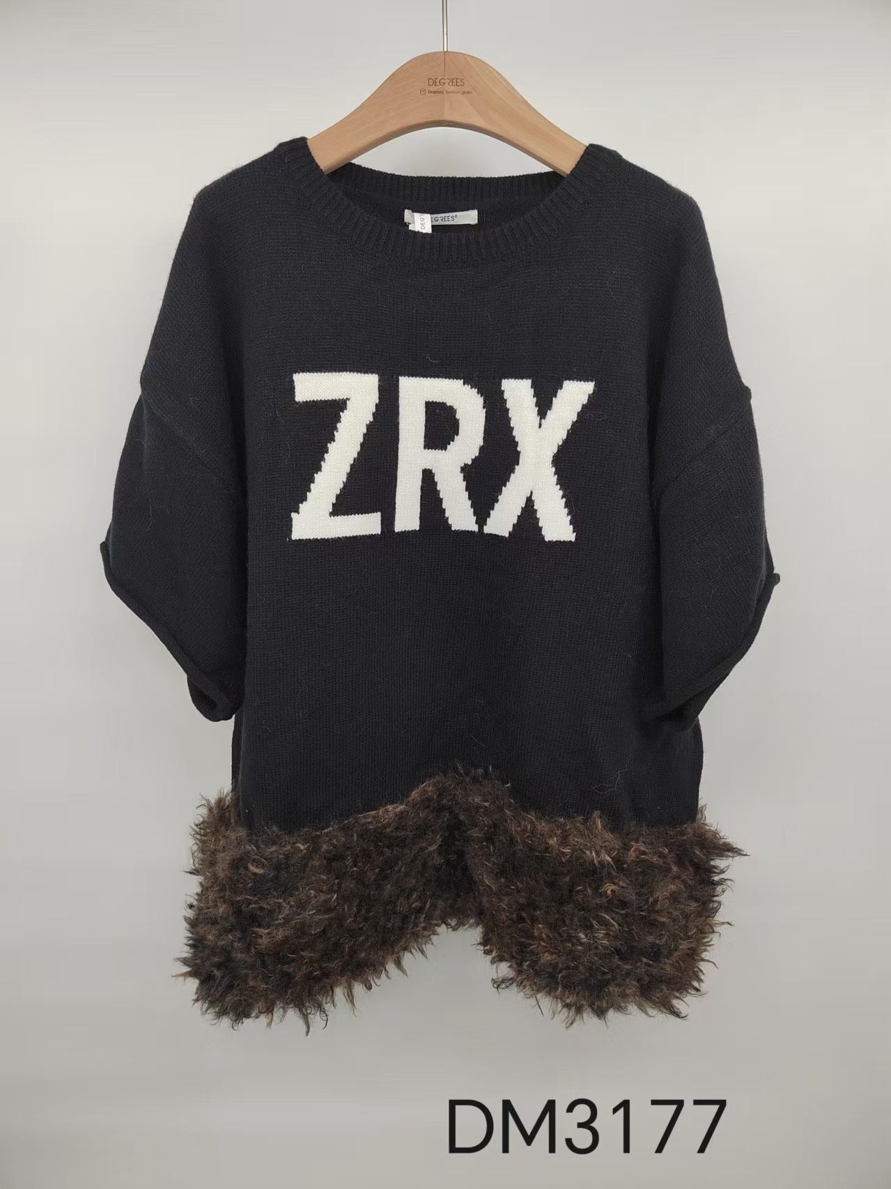 Oversize-Pullover mit Fransen