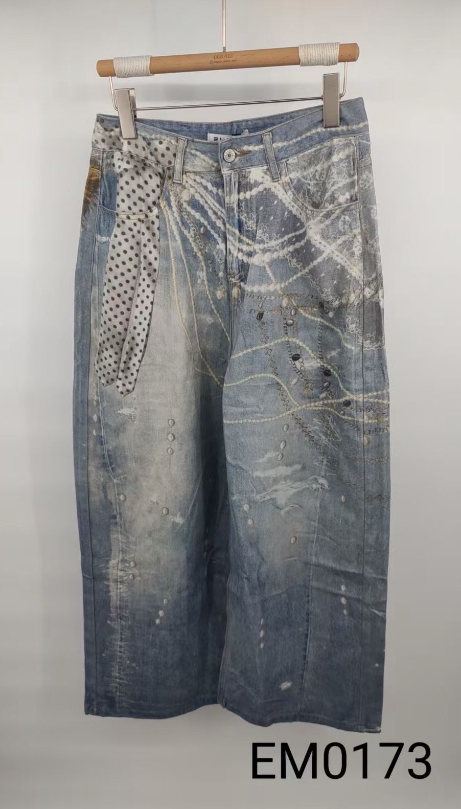 Weit geschnittene Patchwork-Jeans