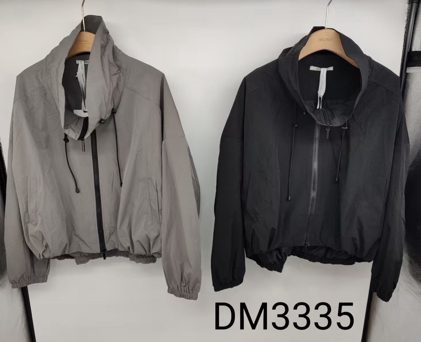 Bomberjacke mit Stehkragen und Kordelzug