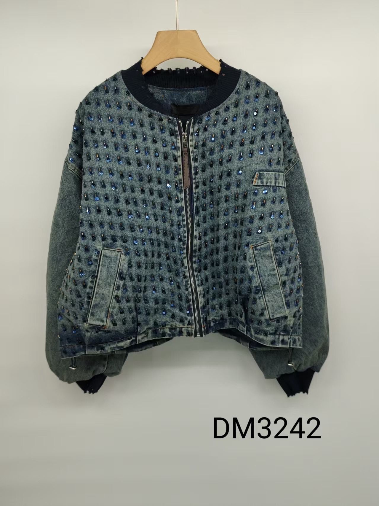 Oversize Jeansjacke mit Pailletten