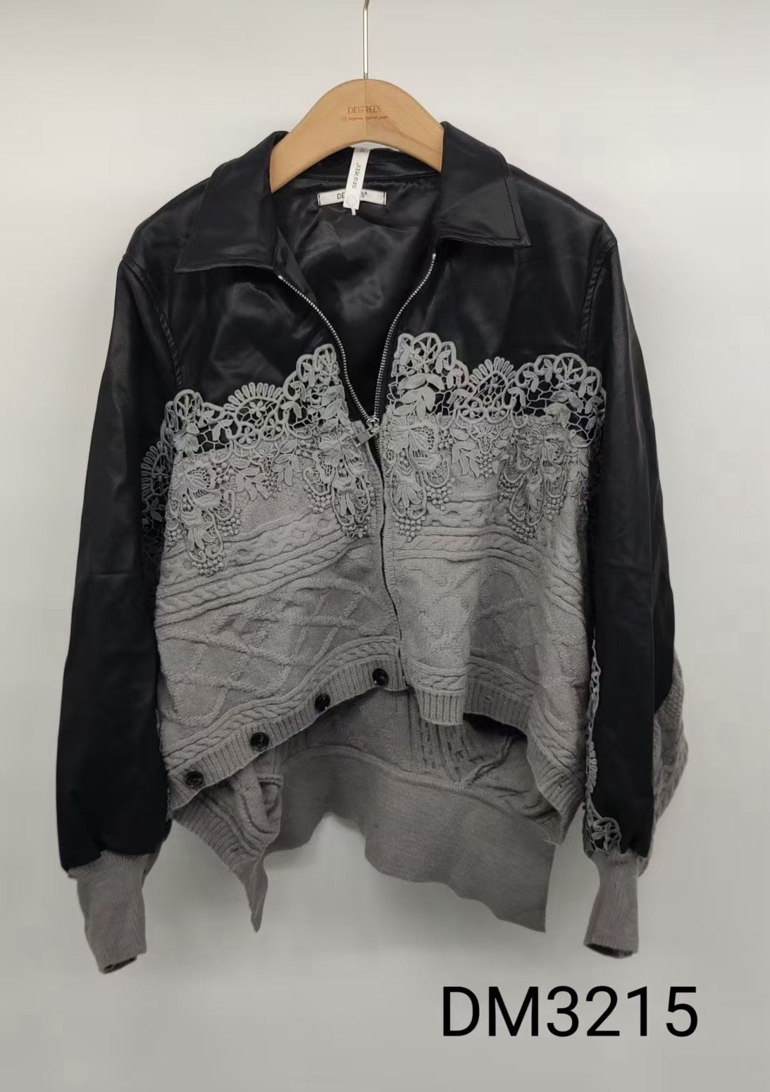 Jacke mit Besticktem Einsatz