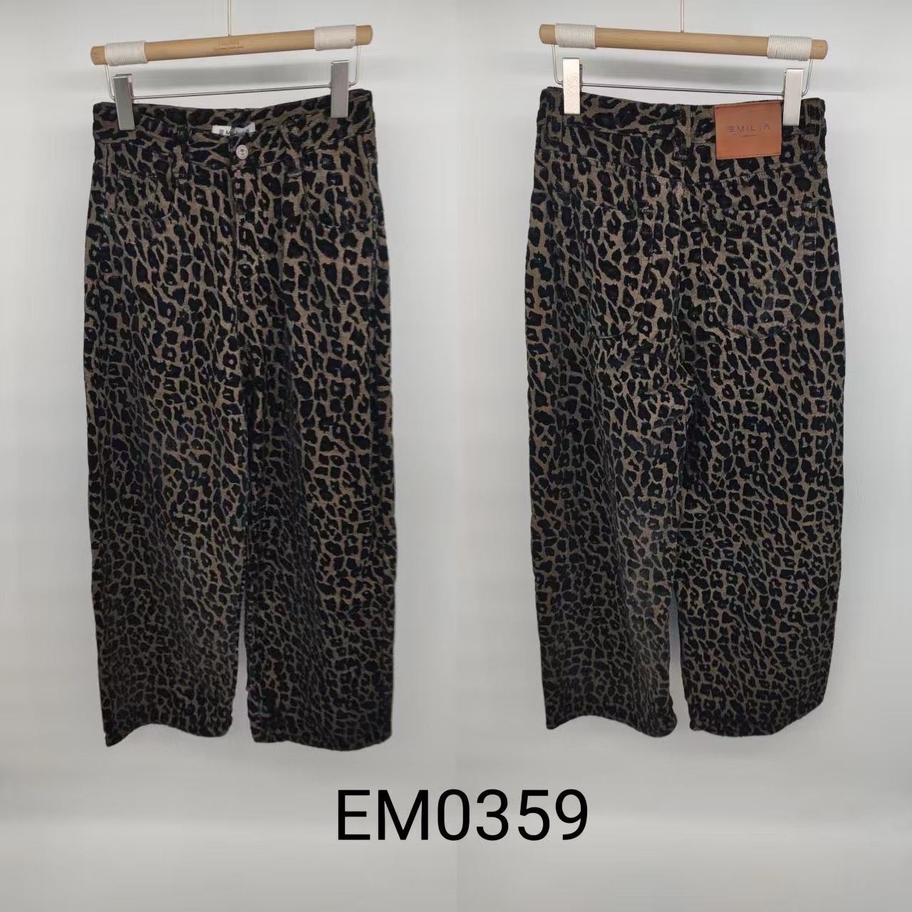 Hose mit Animal-Print, gerader Schnitt