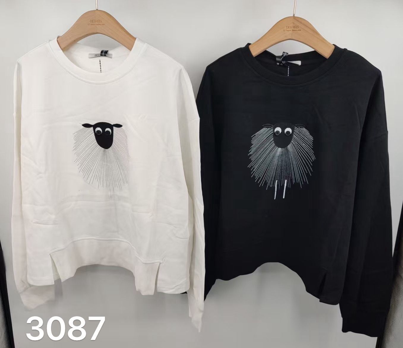 Lockerer Sweatshirt mit 3D-Augenapplikation