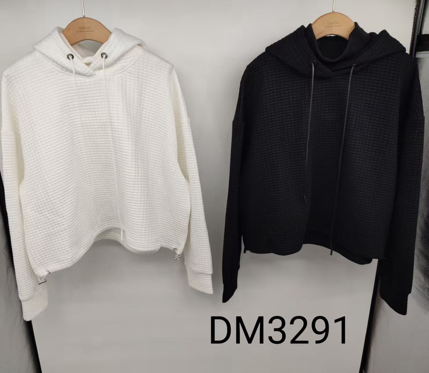 Oversize Hoodie mit Kordeln