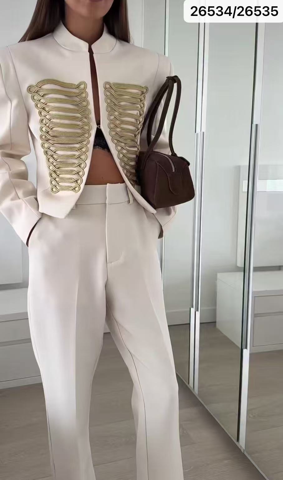 Blazer- und Hosen-Set — Gerader Schnitt