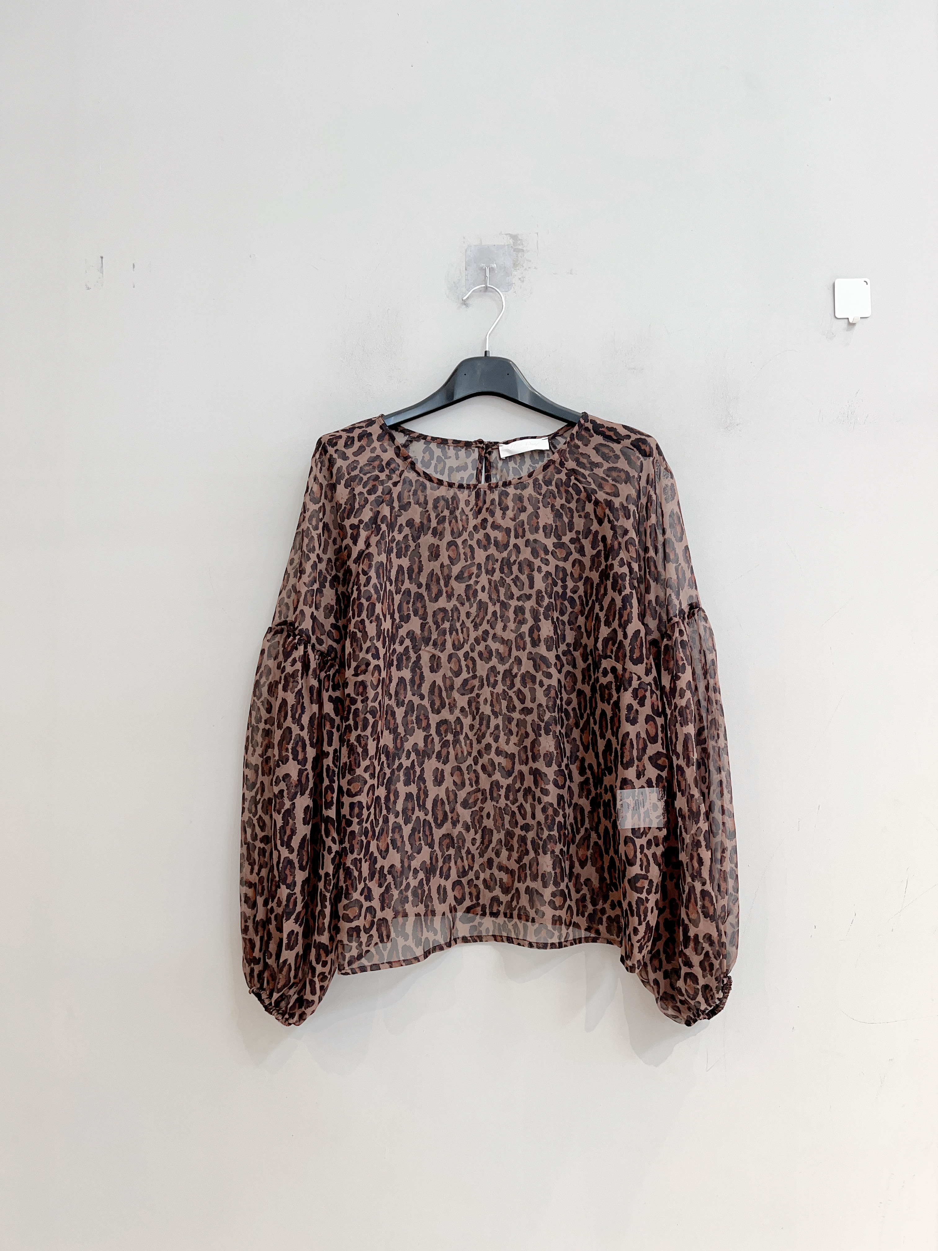 Locker geschnittene Bluse mit Raffung