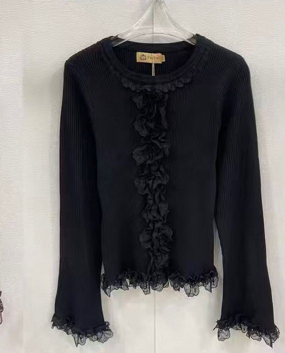 Tailliertes Top mit Rüschen