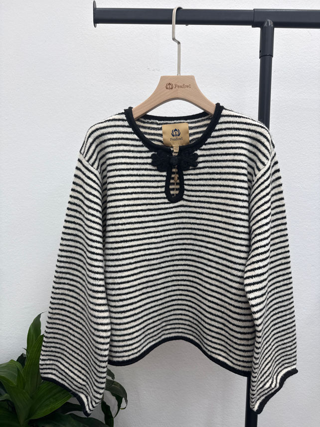 Pullover mit Schleife