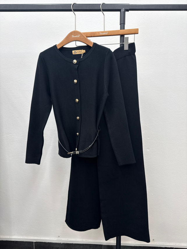 Strickset mit Gürtel
