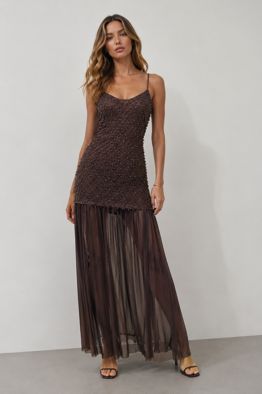 Figurbetontes Maxikleid mit V-Ausschnitt