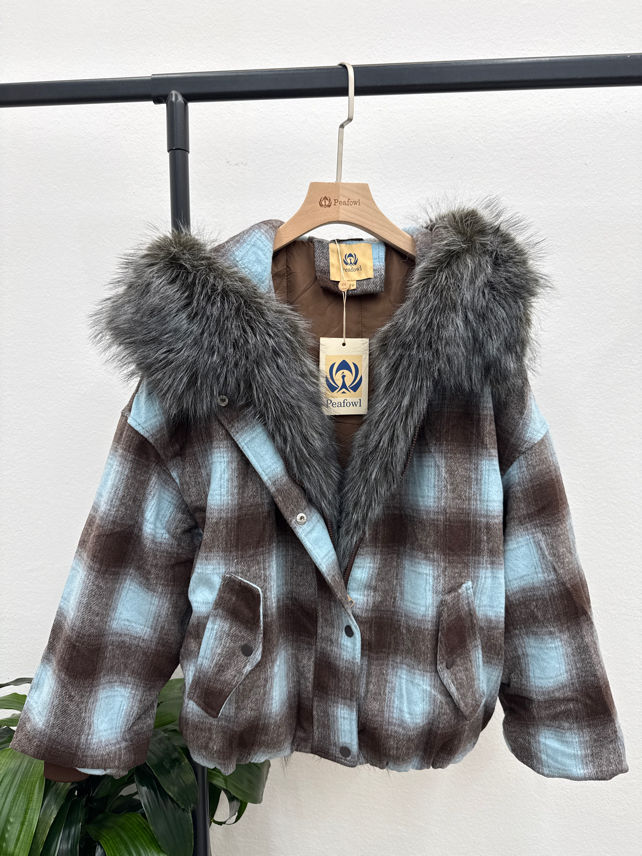 Kurzjacke mit Kapuze
