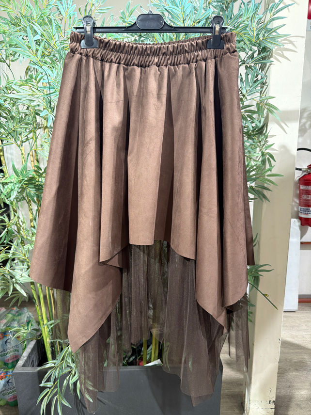 Asymmetrischer plissierter Midirock