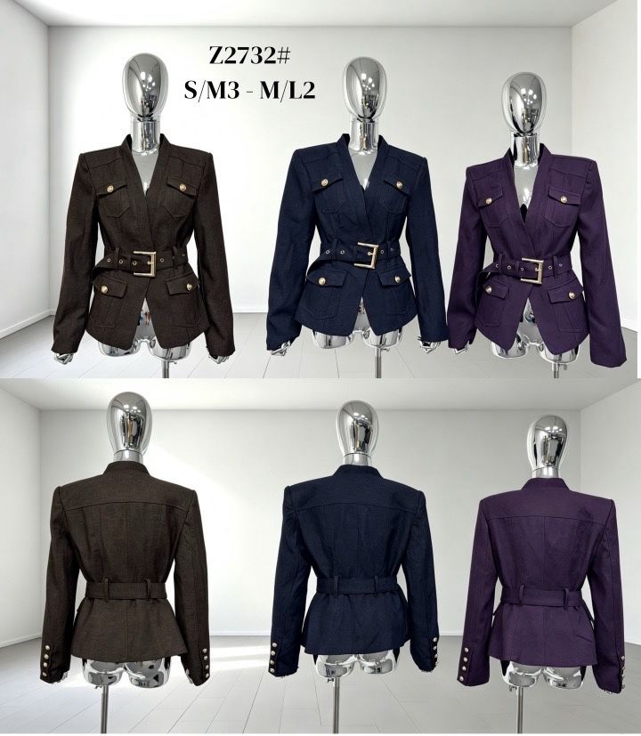 Taillierter Blazer mit Gürtel