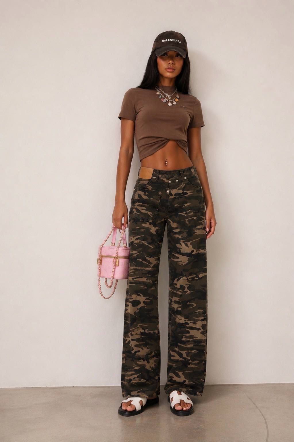 Weite Cargohose im Camouflage-Look
