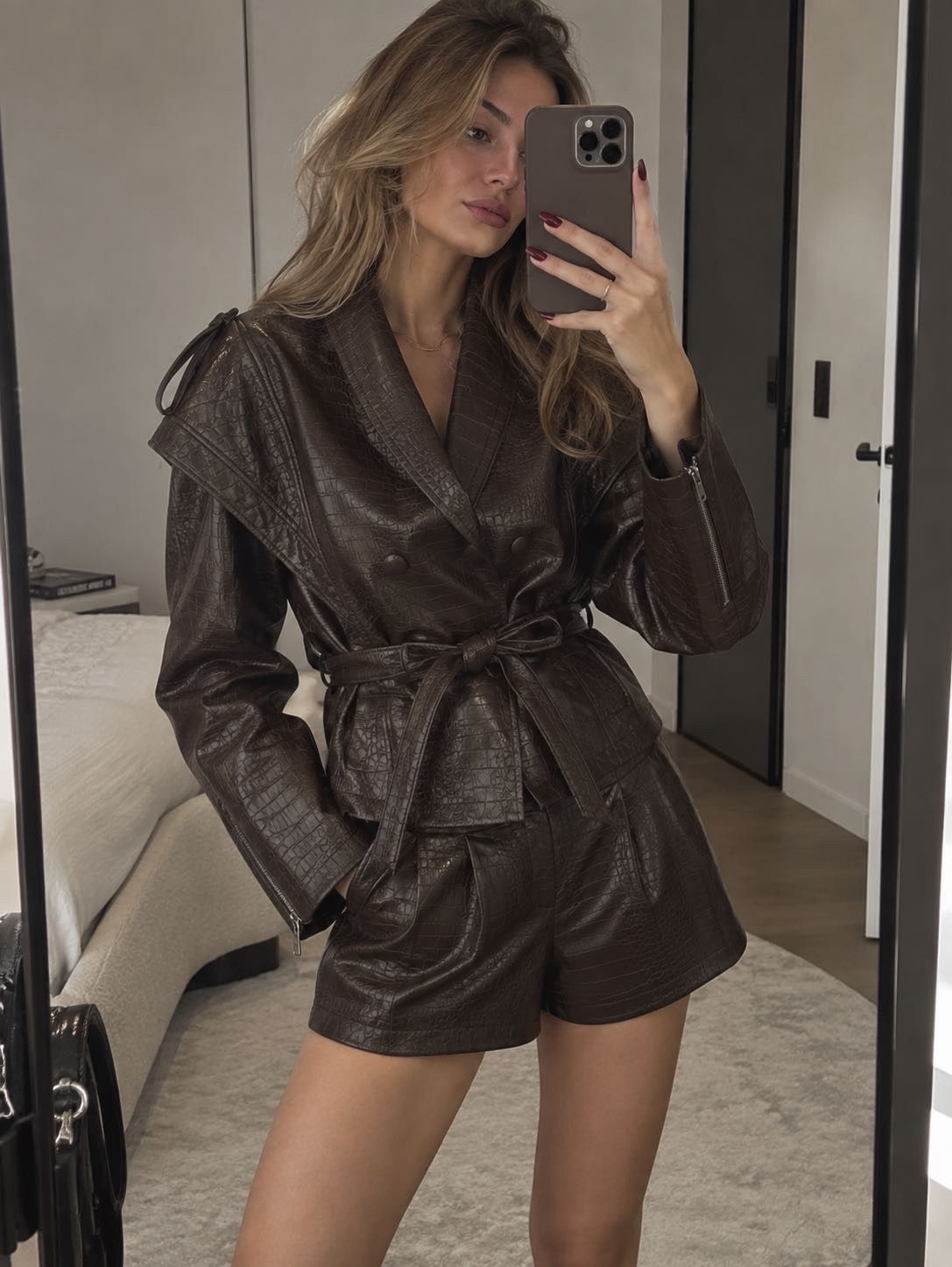 Sakko- und High‑Waist-Shorts‑Set