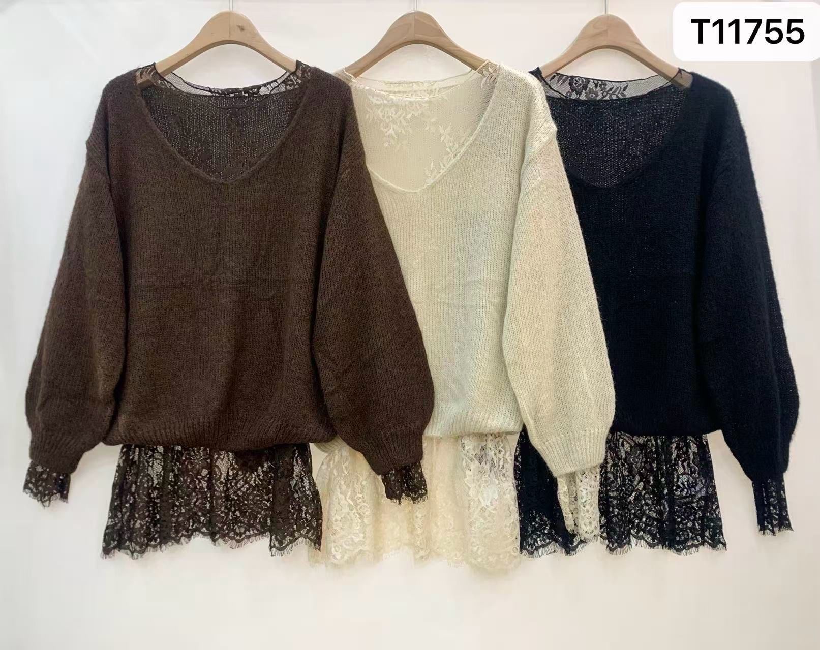 Pullover mit Spitzenbesatz und V‑Ausschnitt