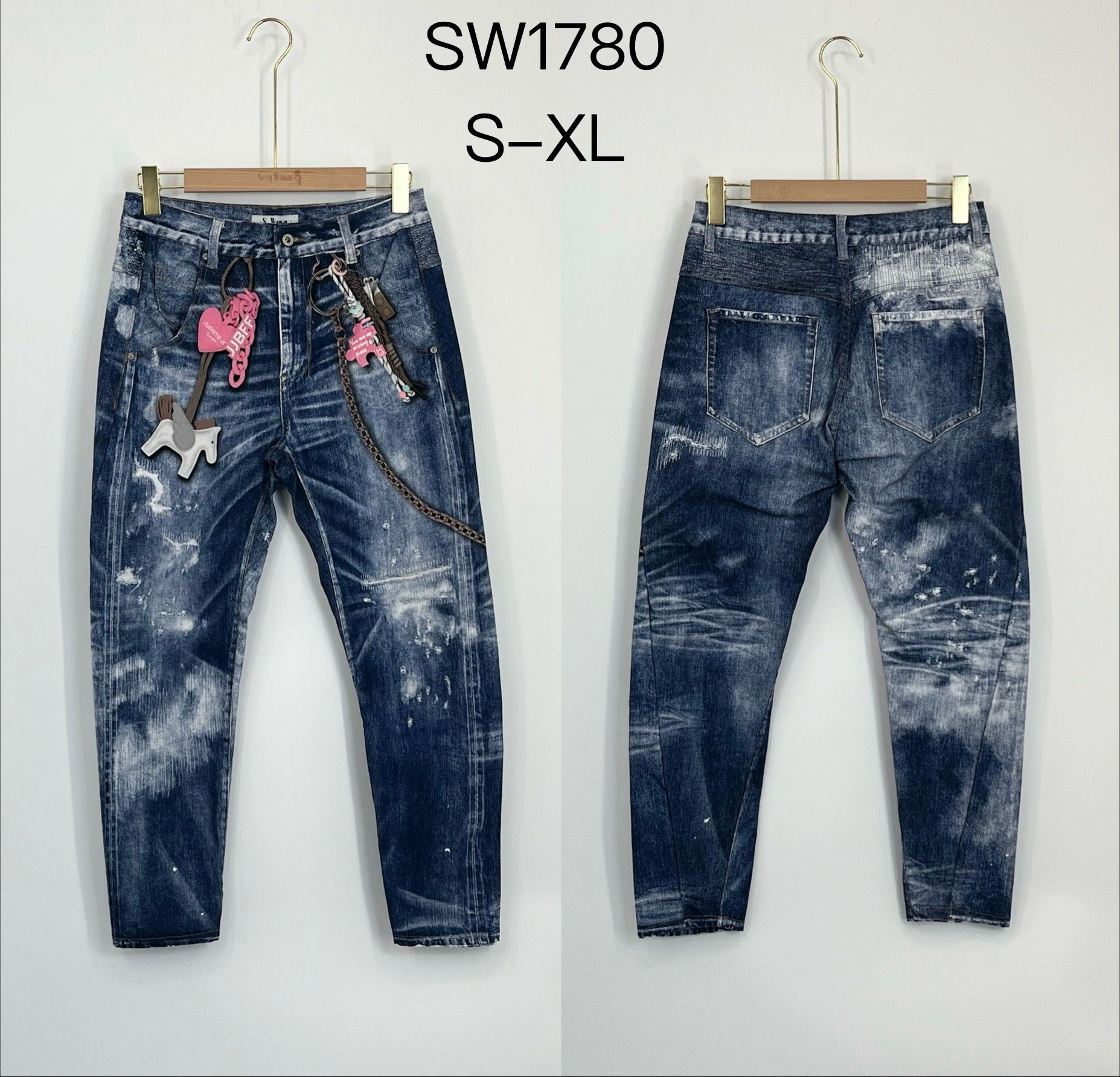 Straight-Jeans mit Nieten